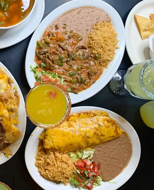 La Playa Mexican Cafe –  502 S 77 Sunshine Strip, Harlingen, TX 78550, United States