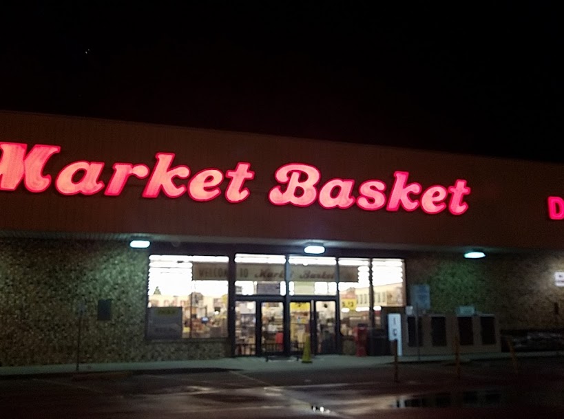 Market Basket – 5897 W Port Arthur Rd, Port Arthur, TX 77640, United States